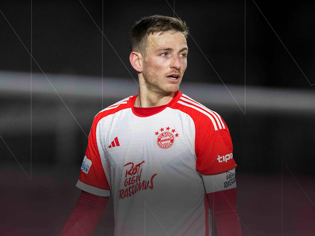 Porträt von Timo Kern, der seinen Vertrag bei den FC Bayern-Amateuren bis 2025 verlängert hat