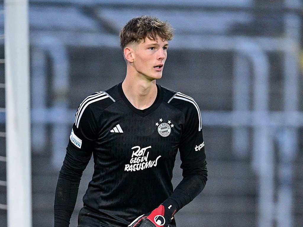 Torwart Tom Hülsmann im Spiel der FC Bayern Amateure