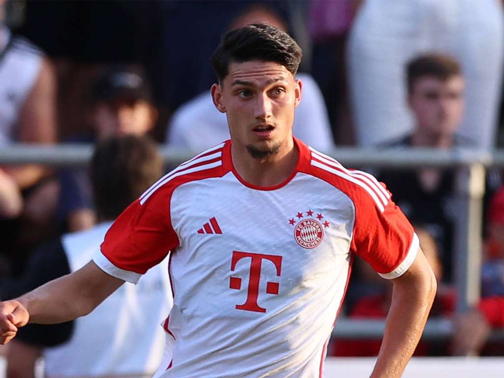 Yusuf Kabadayi in a friendly match for Bayern at Tegernsee