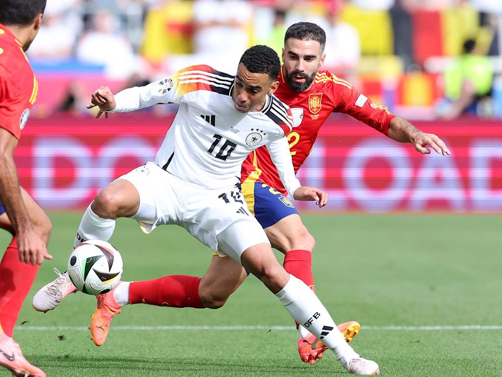 Jamal Musiala en el partido contra España