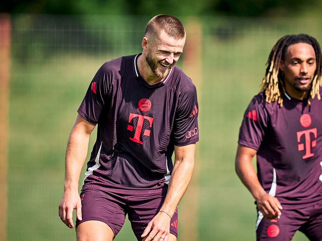Eric Dier having a laugh during FC Bayern training at Säbener Straße