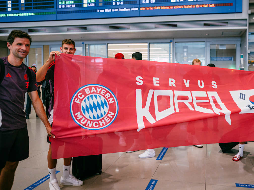 Thomas Müller und Co. beim Empfang in Seoul.