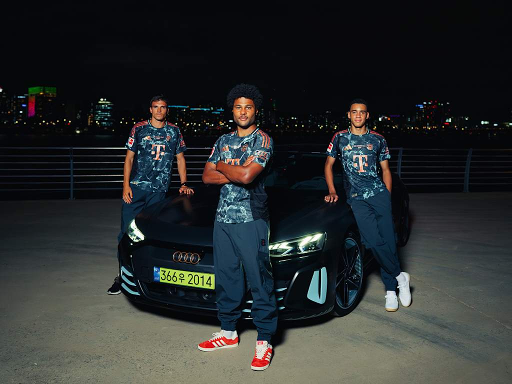 Serge Gnabry, Joao Palhinha and Jamal Musiala in the new FC Bayern away shirt