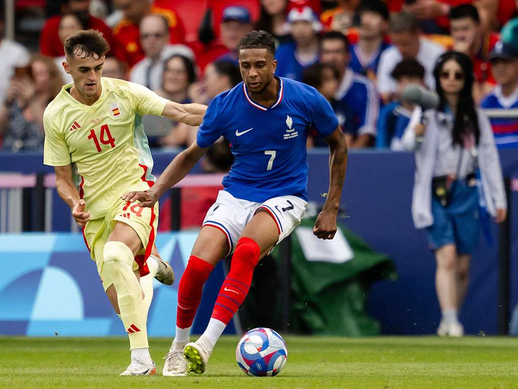 Michael Olise in match against Spain
