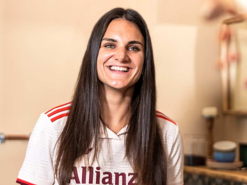 Jovana Damnjanović bei ihrer Vertragsverlaengerung bis 2027