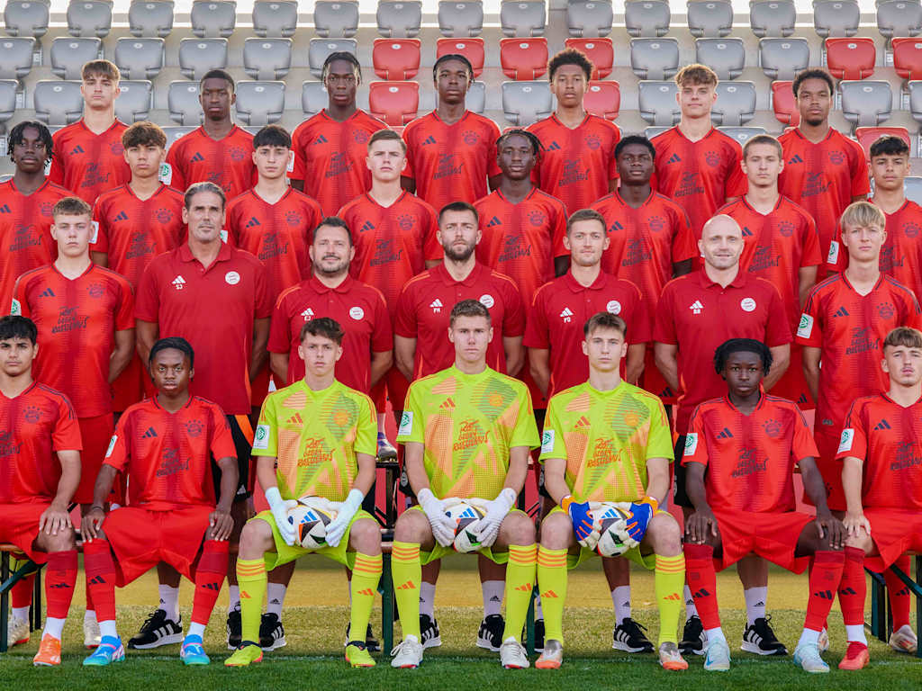 240814_Teamfoto_U17_FCB
