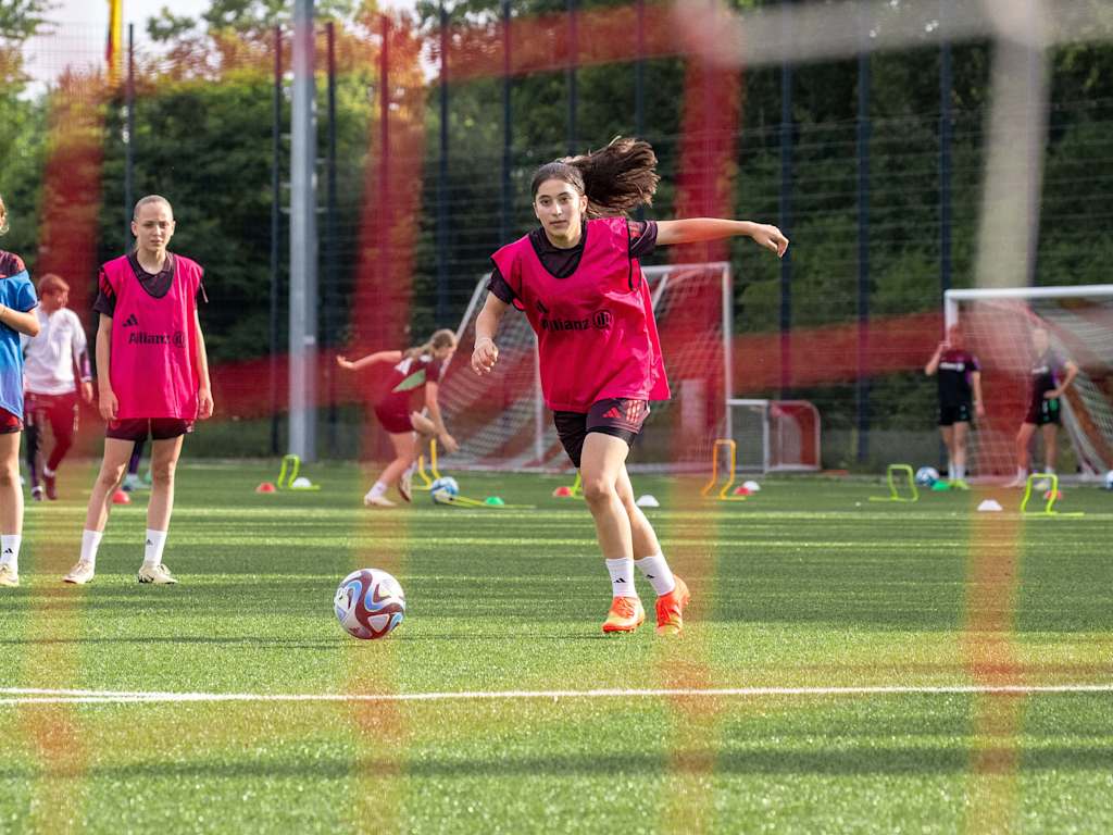 FC Bayern Frauenfussball Sichtungstraining Nachwuchsarbeit