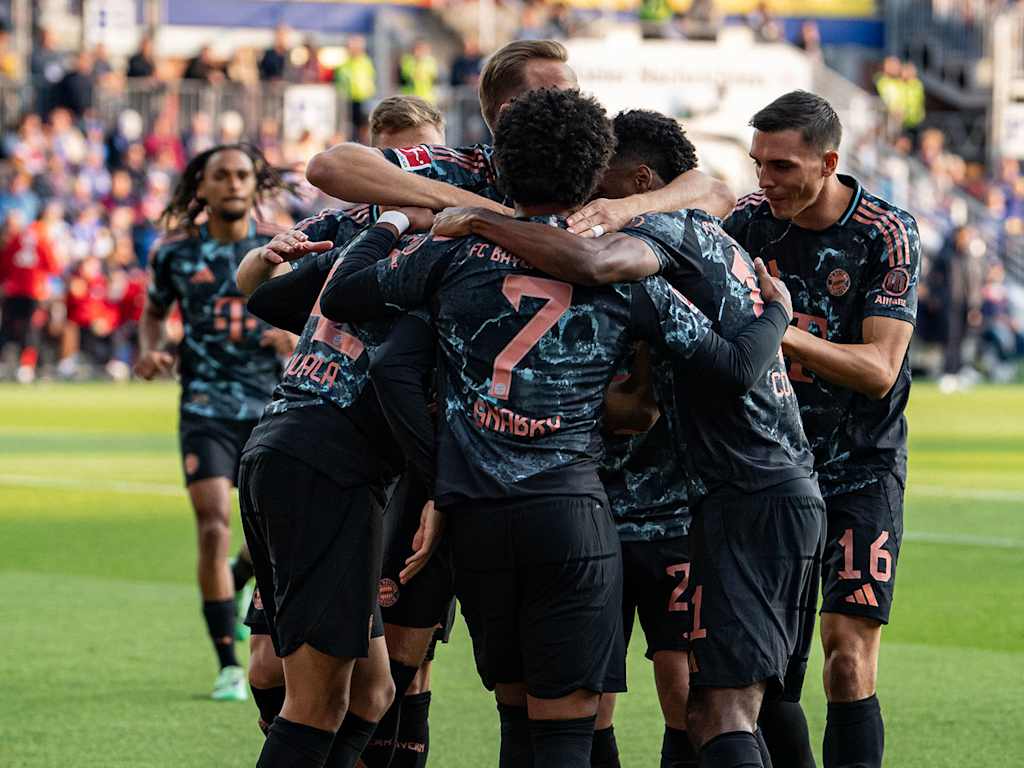 Spielszene aus der Bundesliga-Partie Holstein Kiel vs. FC Bayern