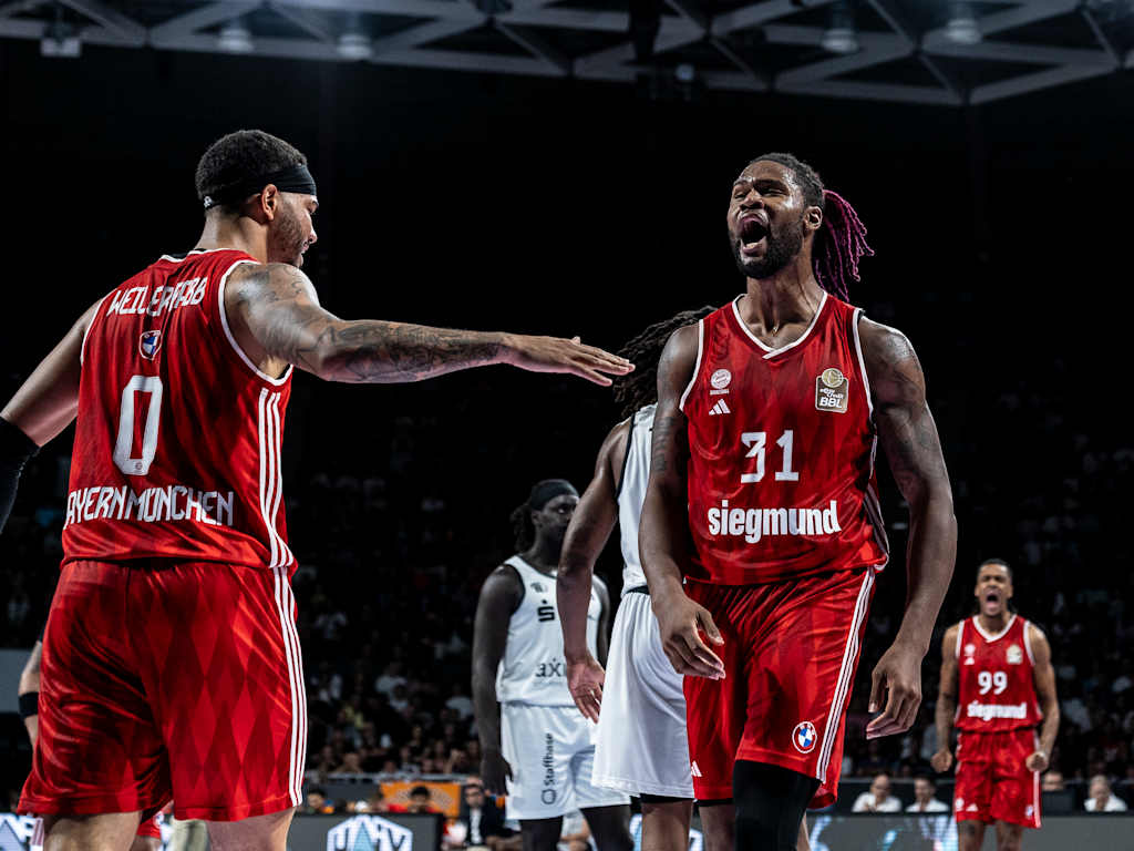 Der FC Bayern Basketball eröffnete die Saison mit einem Heimspiel im BMW Park gegen die Niners Chemnitz
