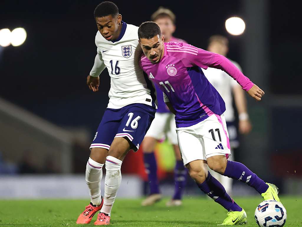 FC Bayern-Profi Arijon Ibrahimović im Trikot der deutschen U21-Nationalmannschaft