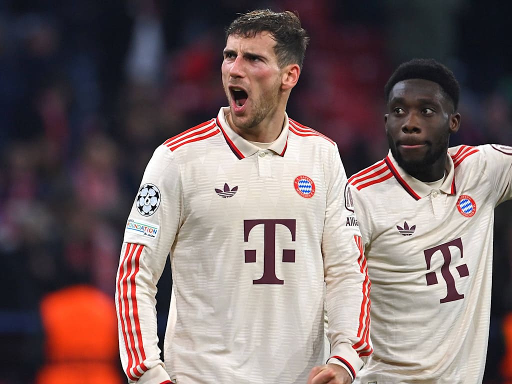 Leon Goretzka celebra tras el partido del FC Bayern contra el París Saint-Germain