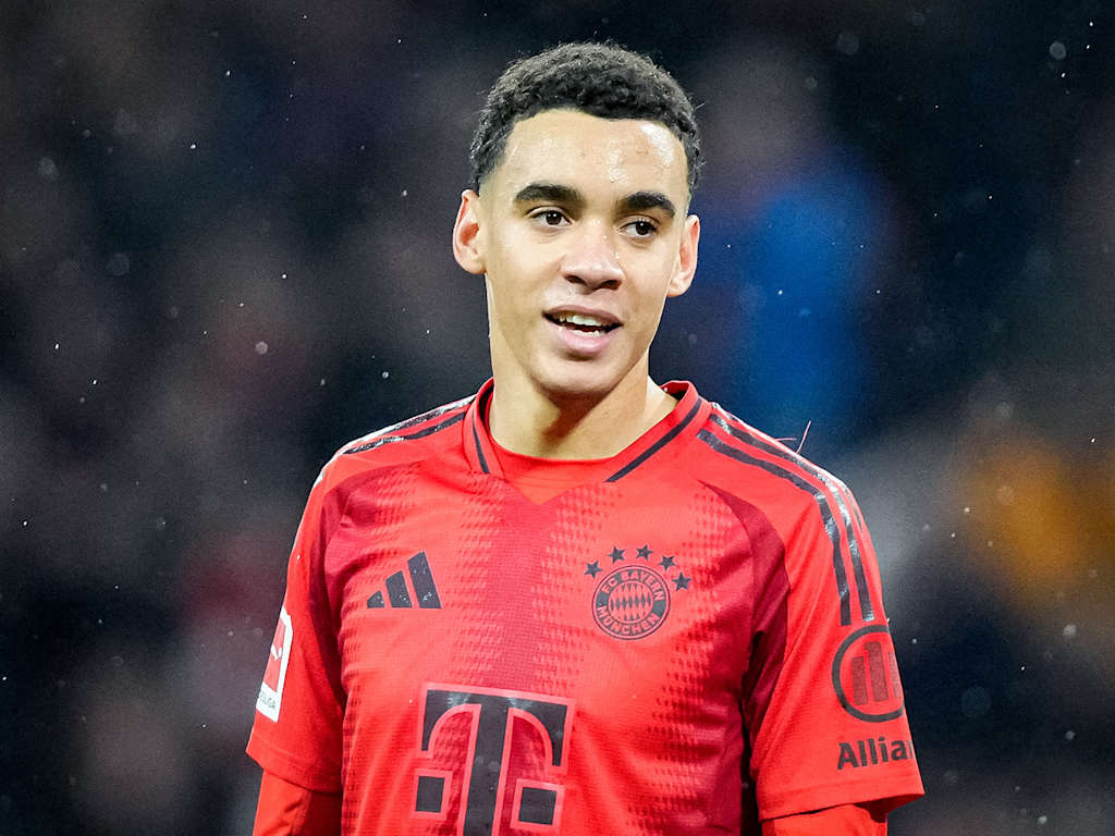Jamal Musiala im Spiel des FC Bayern gegen 1. FC Heidenheim
