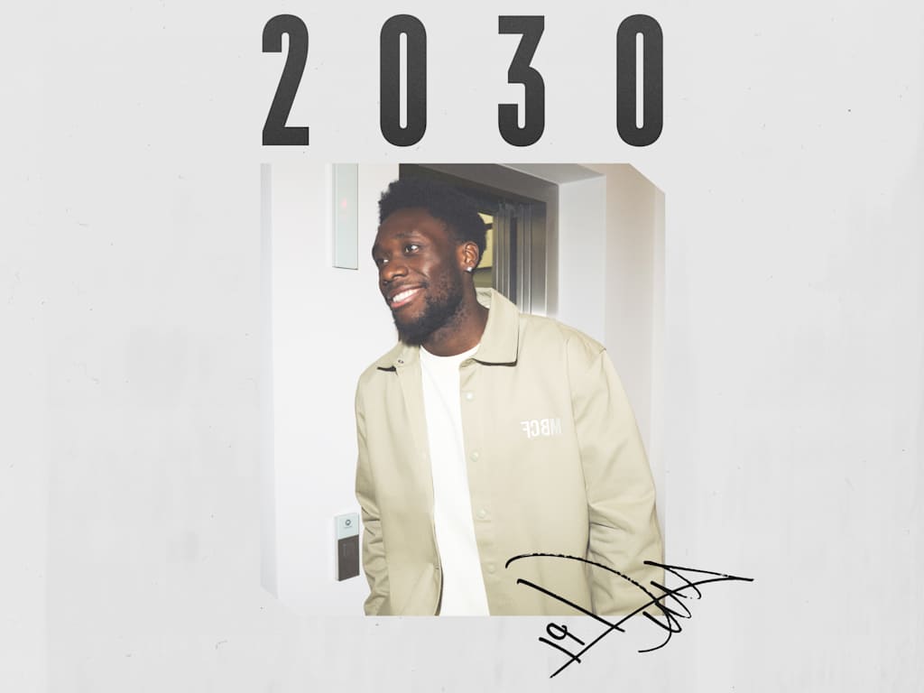 Alphonso Davies en la portada de un álbum