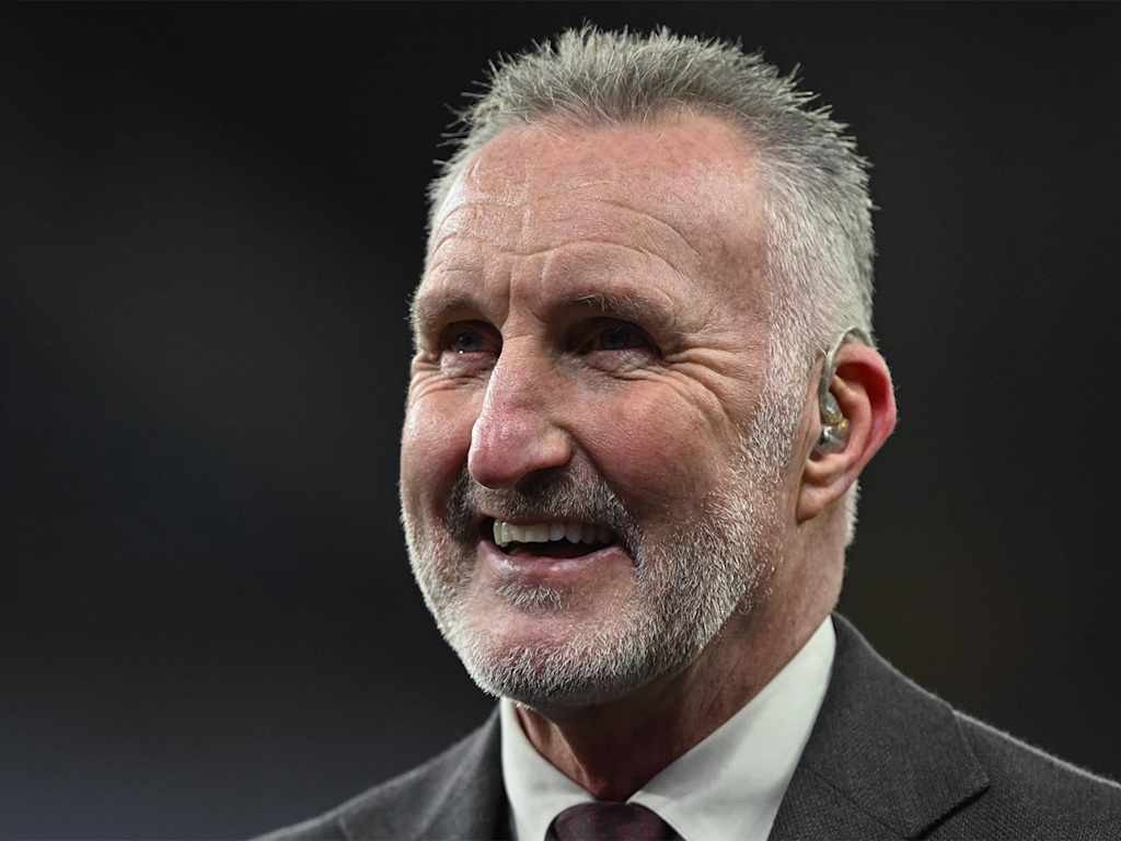 Porträt Alan McInally lächelnd