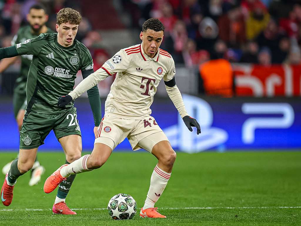 Szene der Partie FC Bayern - Celtic Glasgow in der Champions League
