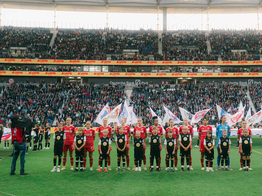 FC Bayern Women, Eintracht Frankfurt, Deutsche Bank Park, 2022/23