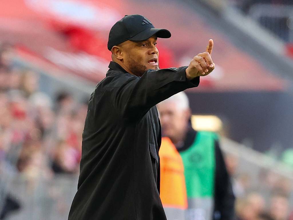 Vincent Kompany gibt Anweisungen im Spiel gegen Bochum