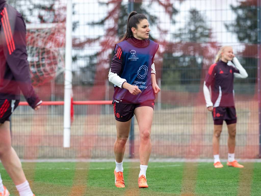 Jovana Damnjanović im Training vor dem UWCL-Viertelfinale gegen Olympique Lyon.