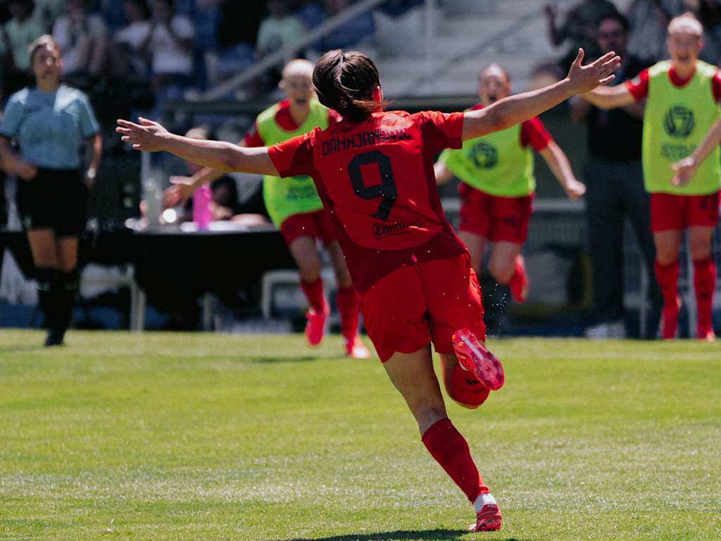 Magdalena Eriksson Pernille Harder FC Bayern Women