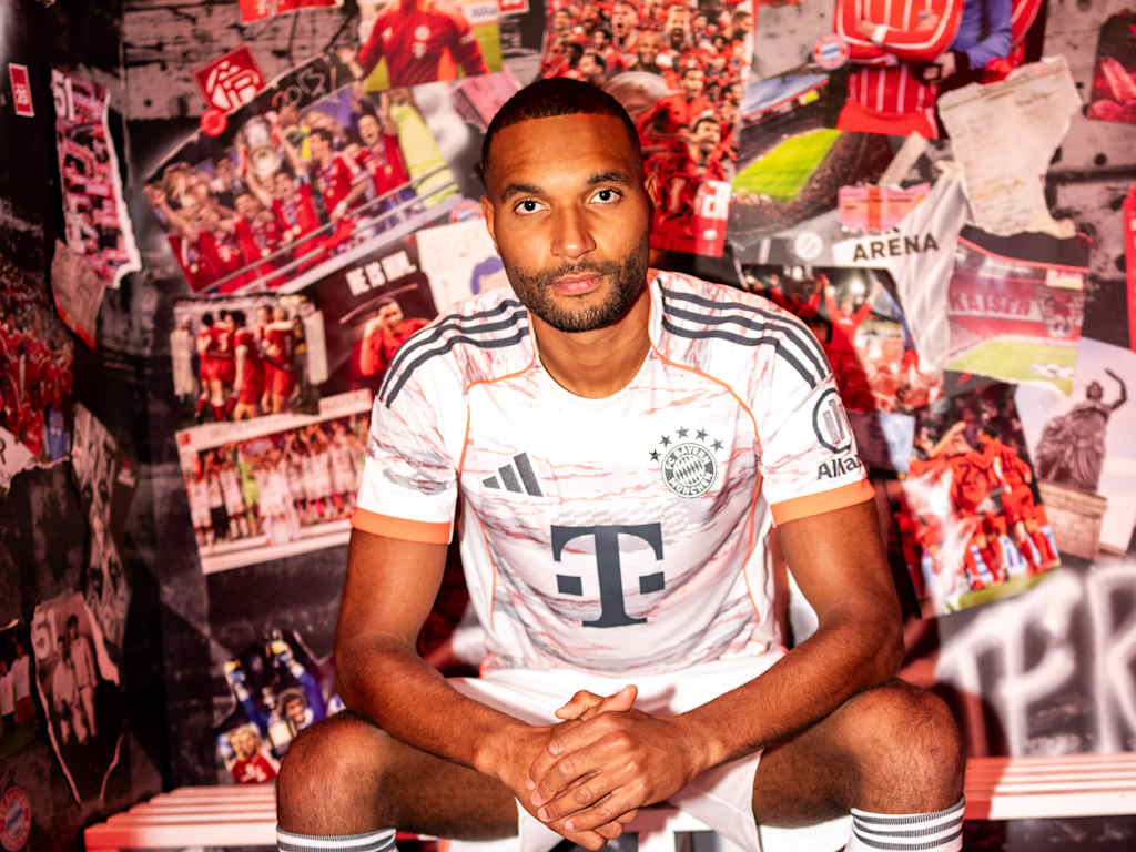 Jonathan Tah, nuevo fichaje del FC Bayern, con la camiseta visitante