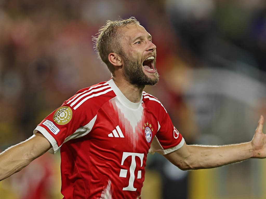 Konrad Laimer celebrates in a Bayern jersey