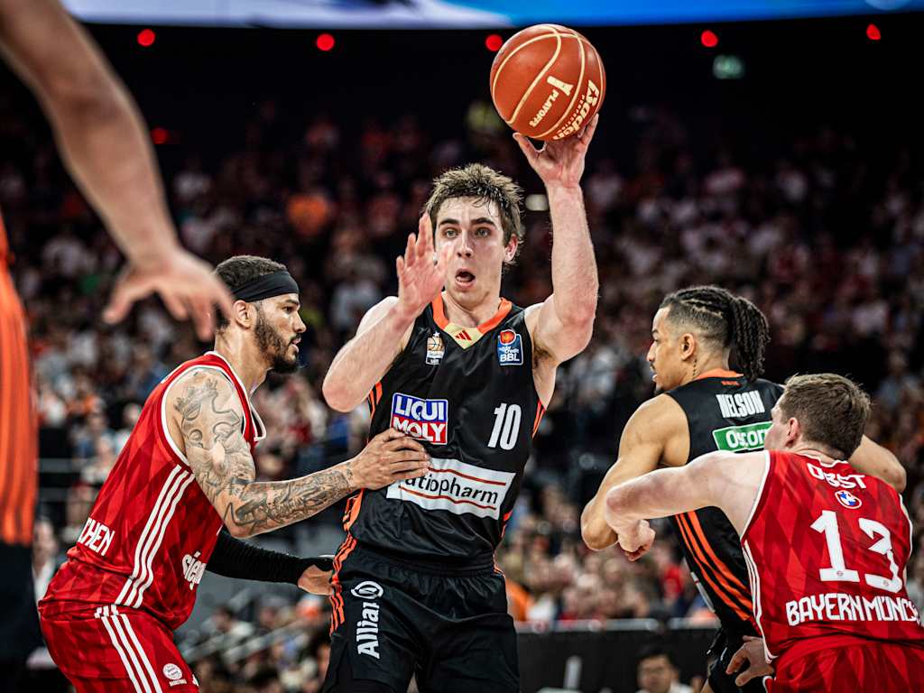 He played the finals for Ulm, now he's a Red: Justinian Jessup