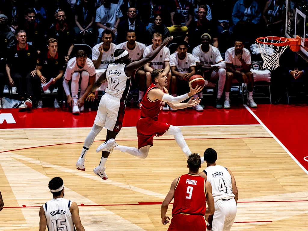 Nationalspieler Andreas Obst tritt mit dem DBB im SAP Garden an