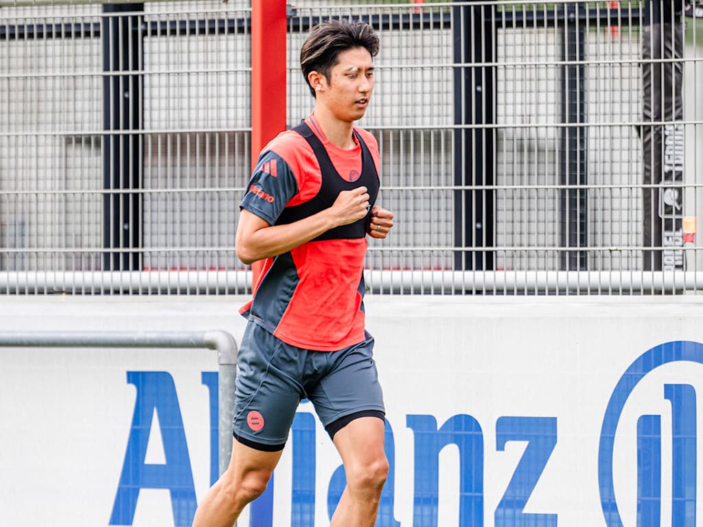 Hiroki Ito runs laps of the FC Bayern training ground as part of his rehab programme