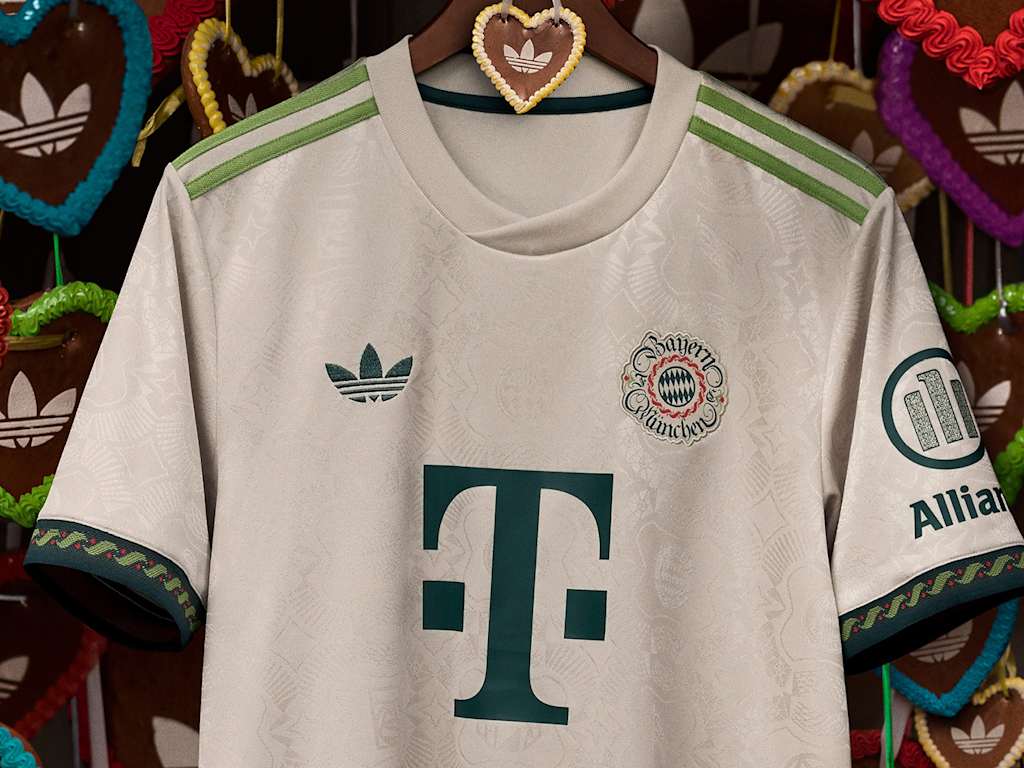 FC Bayern Oktoberfest jersey