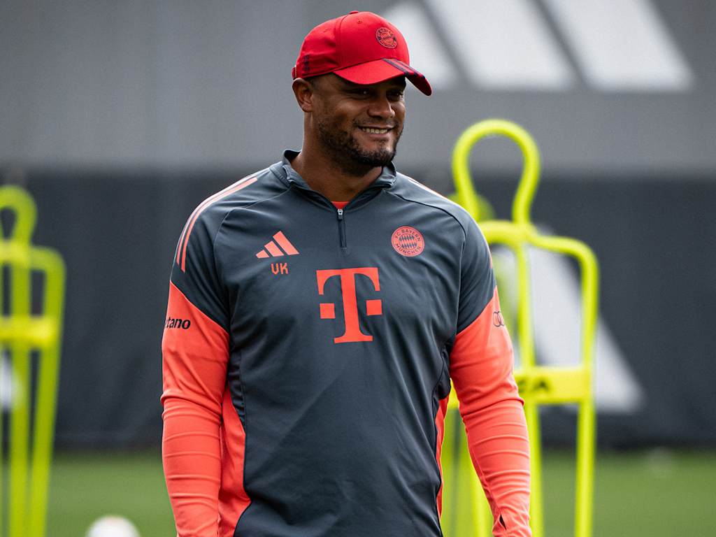 A smiling Vincent Kompany at FC Bayern training