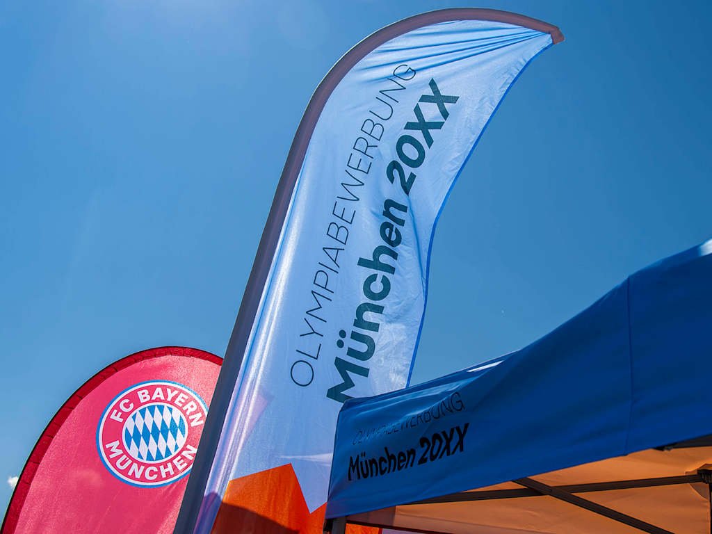 Stand für die Münchener Olympiabewerbung an der Allianz Arena
