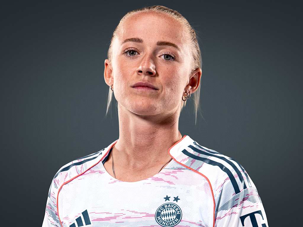 Grafik mit Lea Schüller im Bayern-Trikot