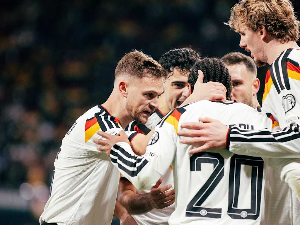 Joshua Kimmich Germany goal Slovakia