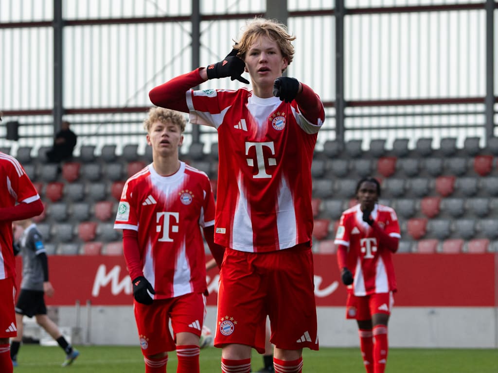 Philipp von Taube beim Torjubel