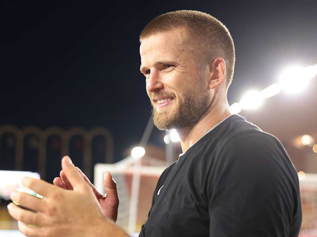 Eric Dier applaudiert im Stadion der AS Monaco.