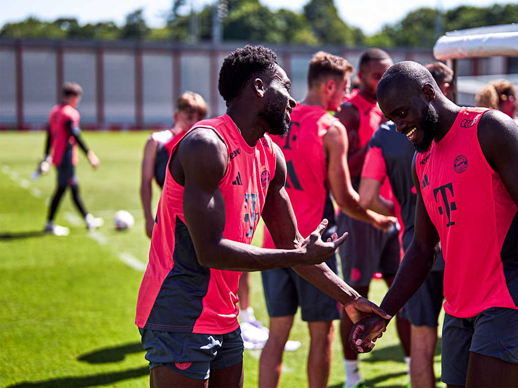 Best of FC Bayern training in 2025