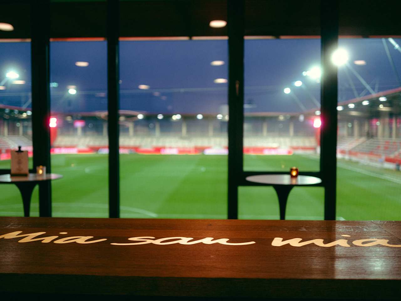 Der VIP-Bereich bei Heimspielen der FC Bayern Frauen am FC Bayern Campus