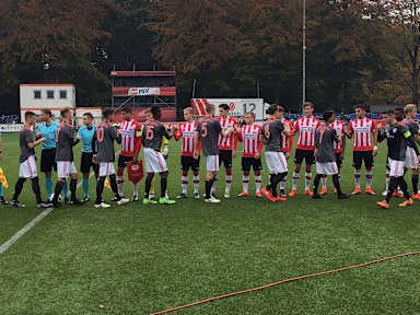 u19-eindhoven_fcb_011116