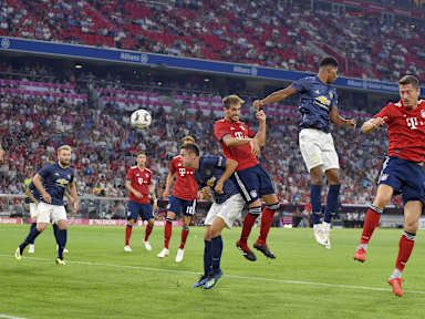 16_fcb_manu_get_180805