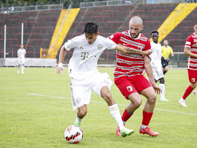 Die FC Bayern Amateure reisten am zehnten Spieltag der Regionalliga Bayern nach Augsburg.