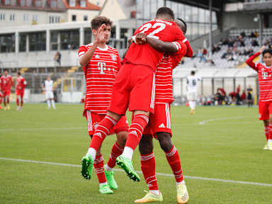 FC Bayern Amateure empfingen am elften Spieltag der Regionalliga Bayern den SV Heimstetten