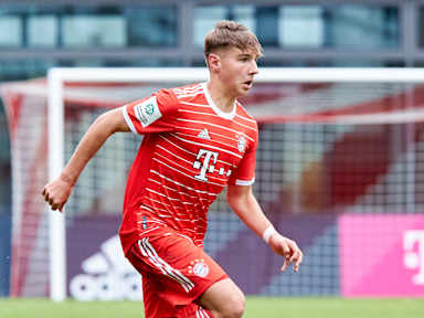 Die U19 des FC Bayern war bei Astoria Walldorf zu Gast.