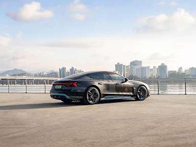 Audi e-tron FC Bayern Concept vehicles in Seoul