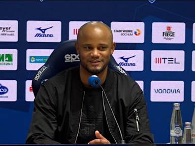 Vincent Kompany auf der Pressekonferenz nach dem Bundesliga-Spiel des FC Bayern beim VfL Bochum