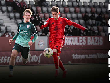 Spielszene aus dem Duell der FC Bayern U19 gegen den SSV Jahn Regensburg
