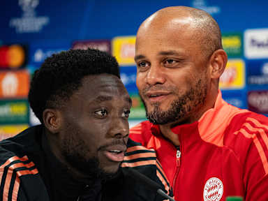 Vídeo de la rueda de prensa previa al partido entre el FC Bayern y el Bayer Leverkusen con Alphonso Davies y Vincent Kompany