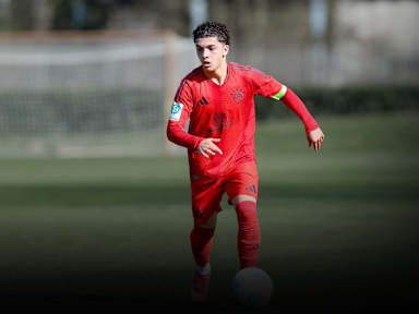 Spielszene aus dem Duell der FC Bayern U19 beim Nachwuchs des Chemnitzer FC