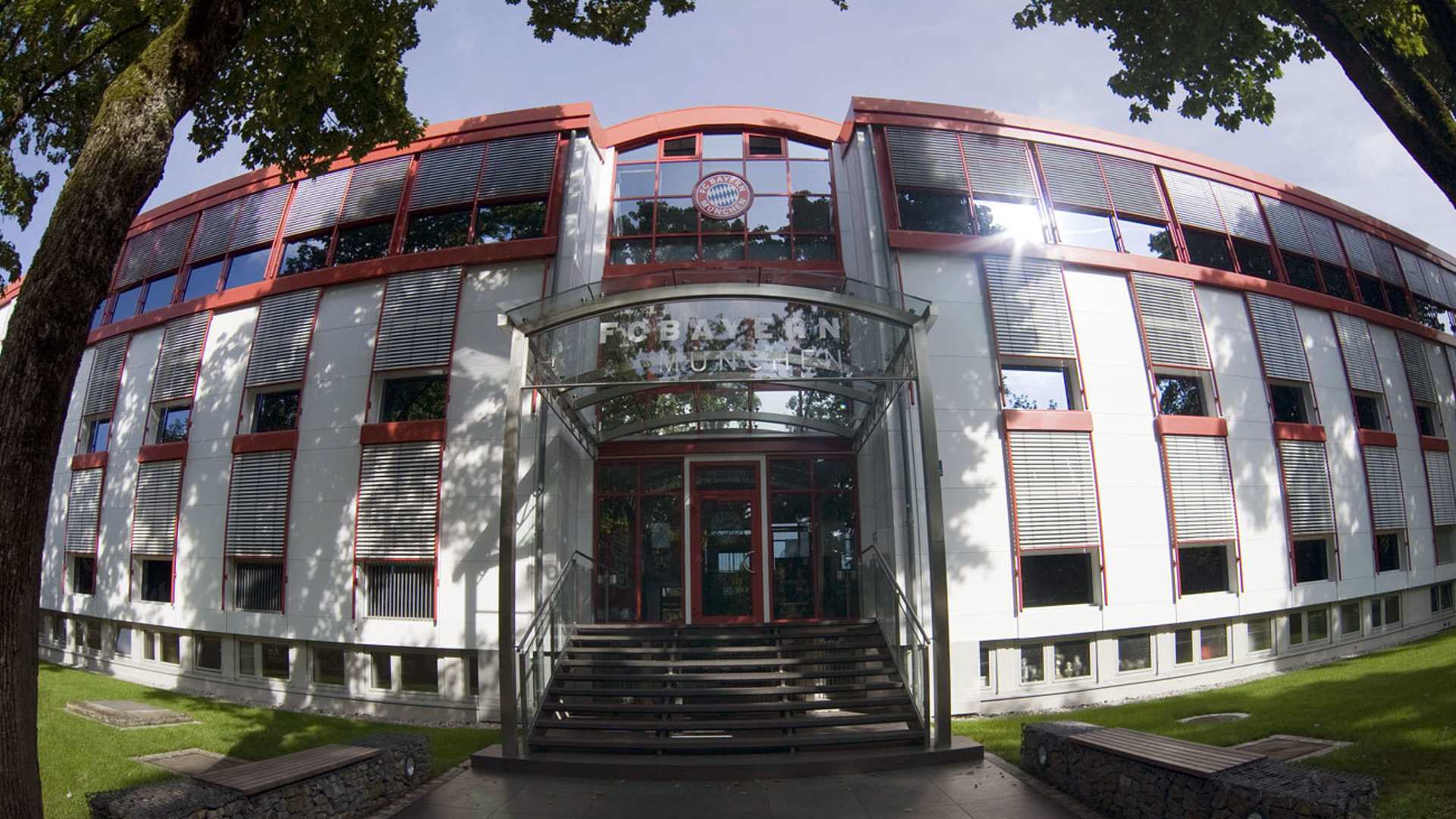 FC Bayern München office