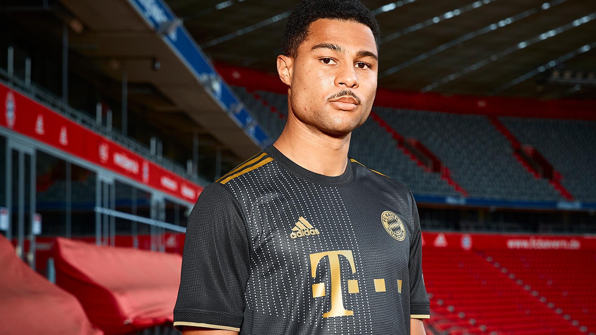 The FC Bayern away jersey for the 2021 22 Season