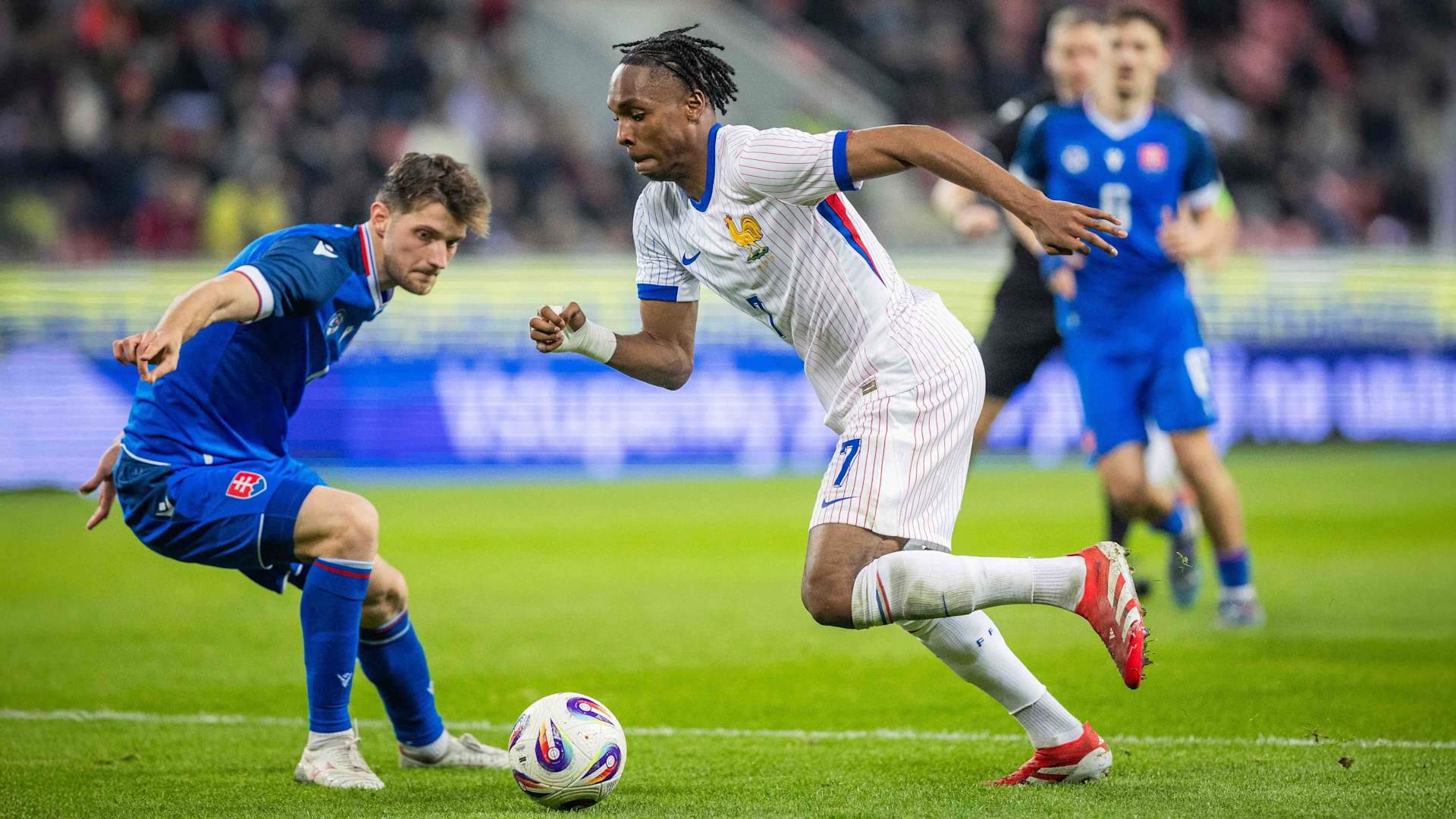 FC Bayern Loan Watch: Tel and Zvonarek score